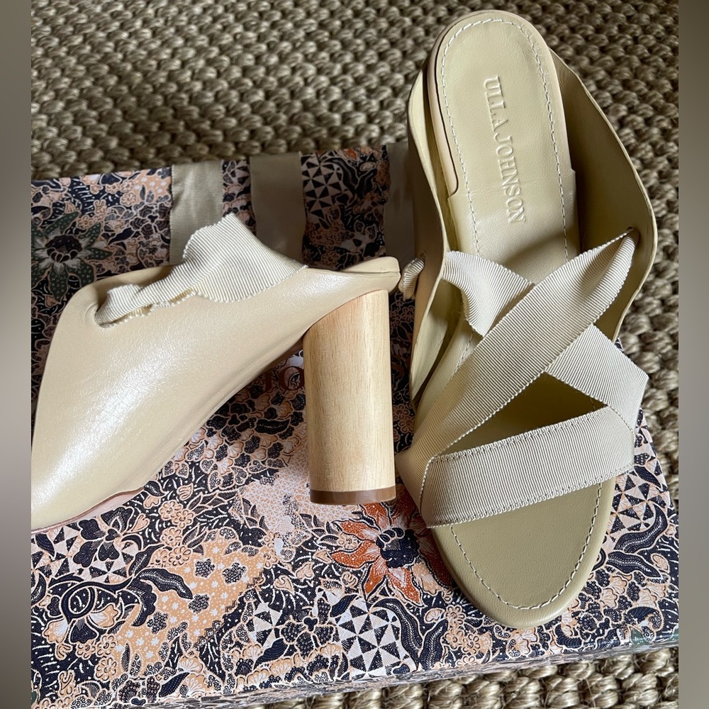 Ulla Johnson “Kharis Heel” in Wheat - Picture 5 of 10